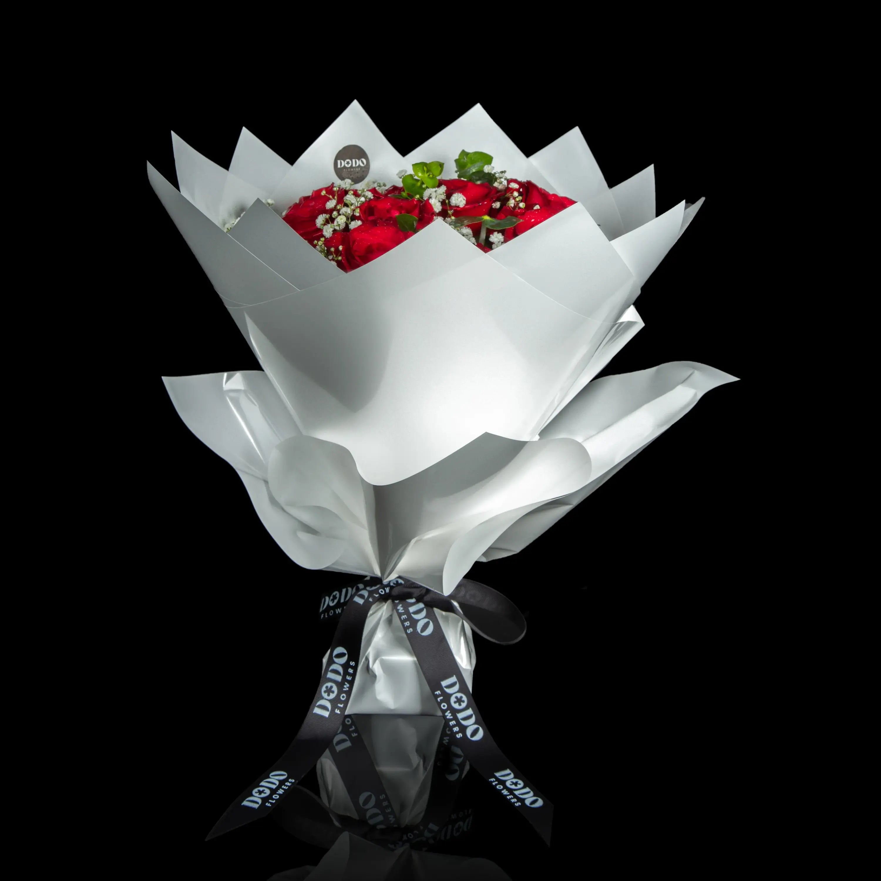 Classic 12pcs Of Fresh Red Rose Bouquet